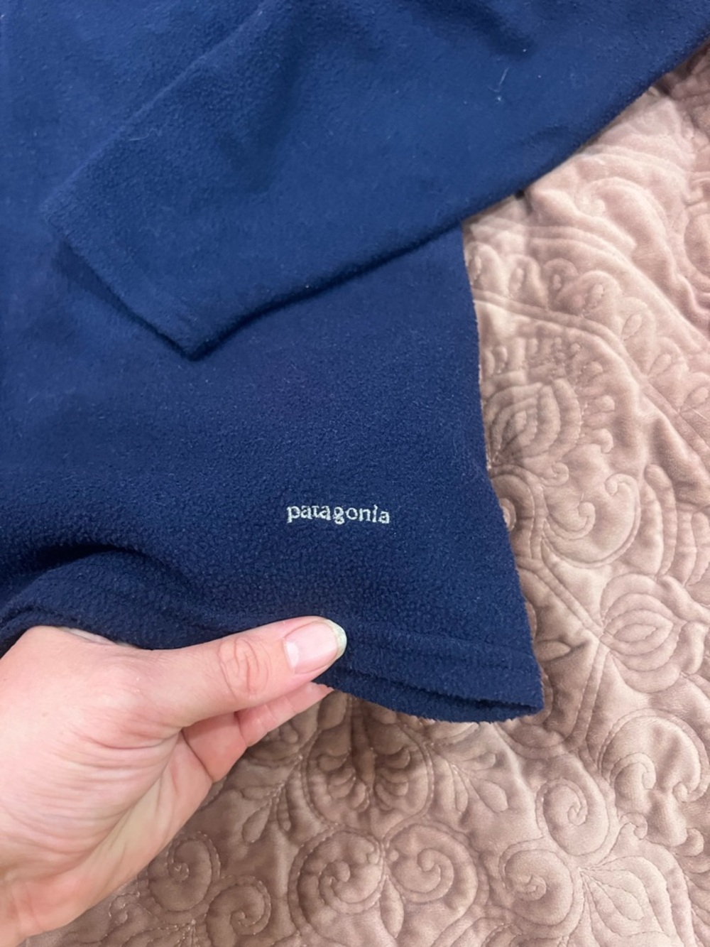 Patagonia Navy Blue Fleece Pullover - Picture 3 of 3